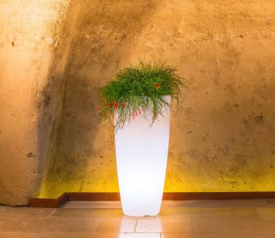 SHIELD - vaso luminoso rgb con pannello solare