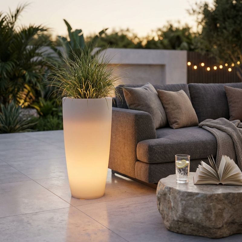 SHIELD - vaso luminoso rgb con pannello solare