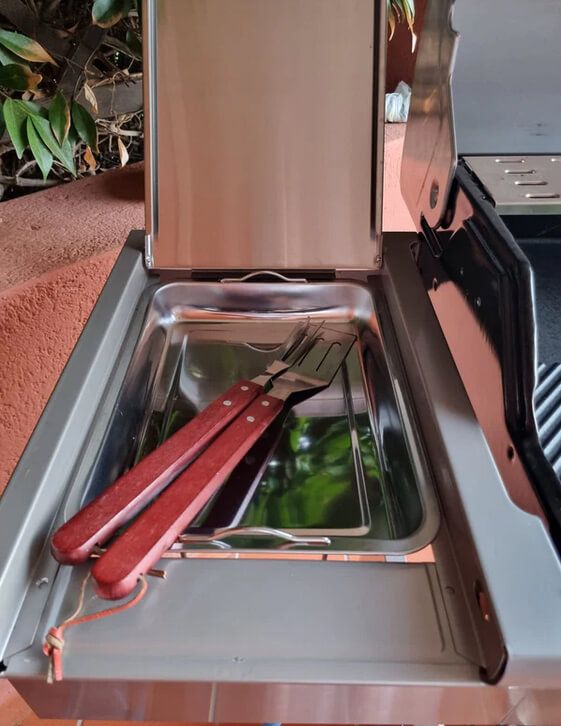 STARK - Barbecue a gas 3 fuochi + 1 esterno